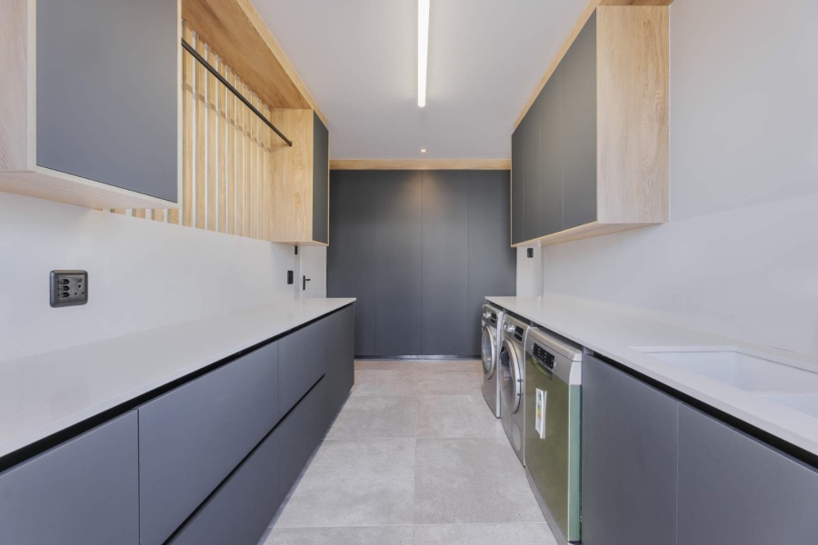 4 Bedroom Property for Sale in Kingswood Golf Estate Western Cape